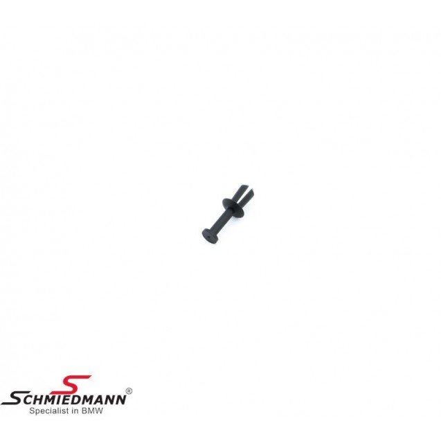 Cam Alt Izgarası E84 Ön