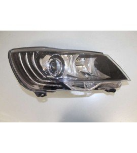 Superb (2013-2015) Sağ Far Xenon Far Yıkamalı Viraj Işıklı 3T1941018H