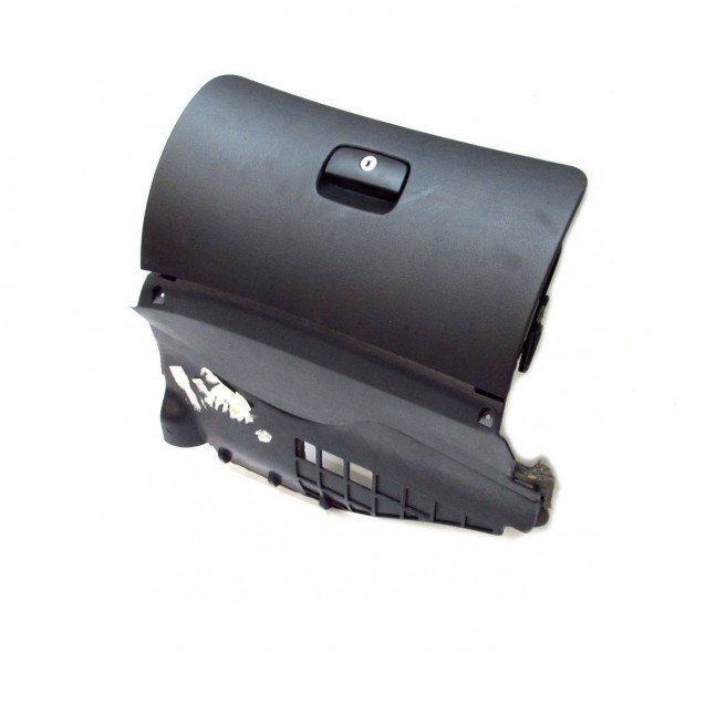 Passat (1997-2000) Torpido Kapağı Yuvalı Siyah 3B1857101H