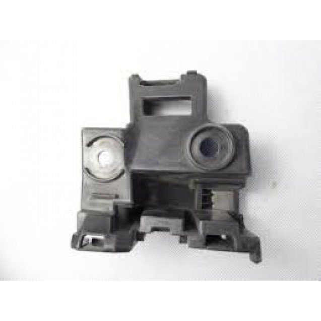 Golf 6 (2009-2013) Arka Tampon Braketi Sağ 5K6807394A